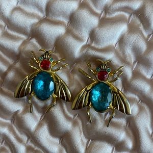 2 Coro Pegasus brooches
